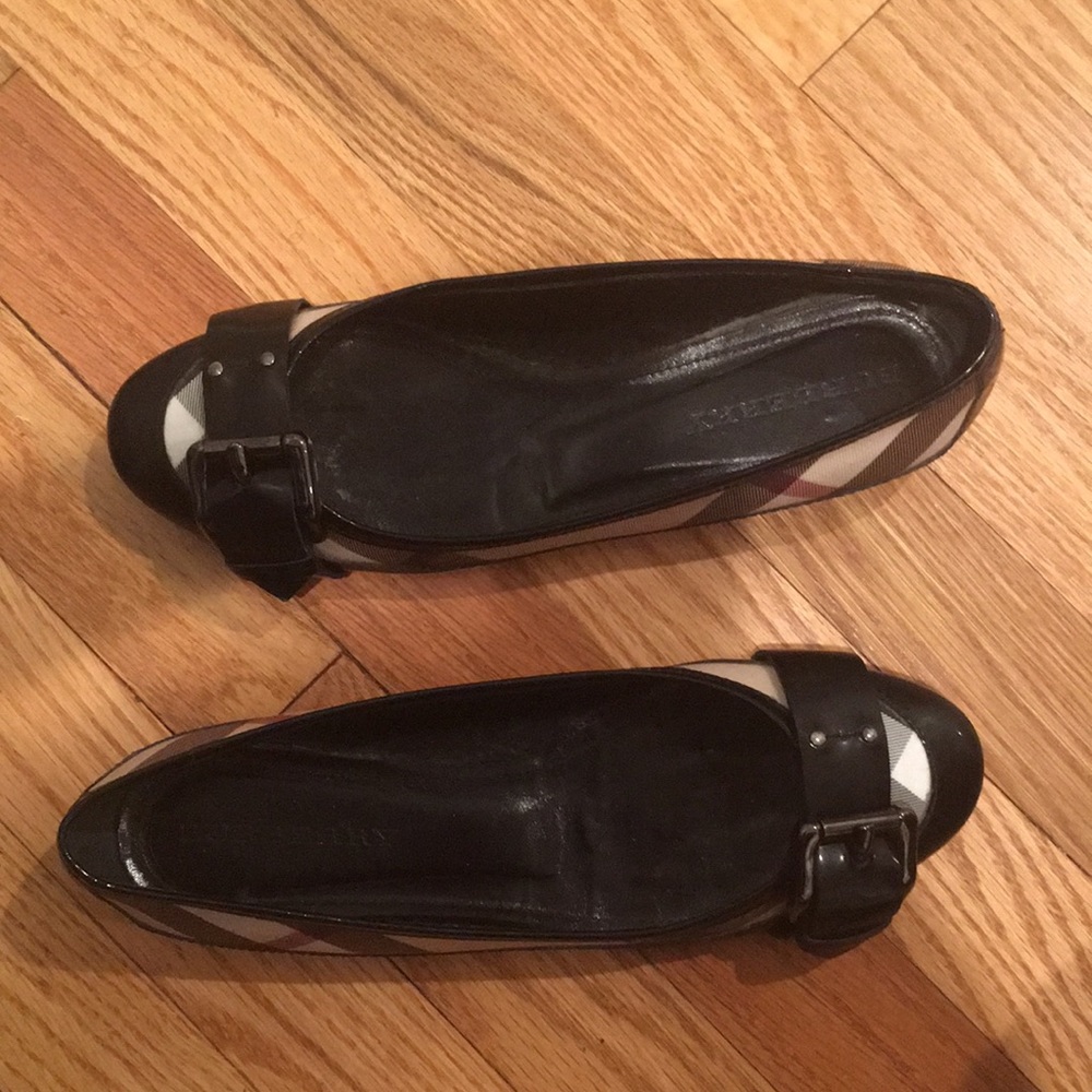 Burberry Black and White Flats